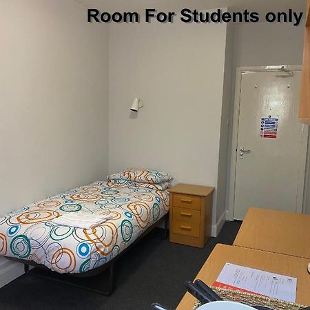 Charming Rooms For Students Only, Cricklewood Lane - Sk Londra Exterior foto