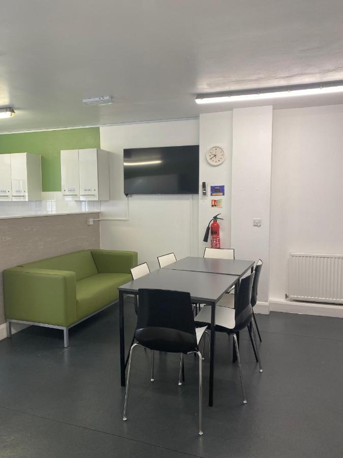 Charming Rooms For Students Only, Cricklewood Lane - Sk Londra Exterior foto